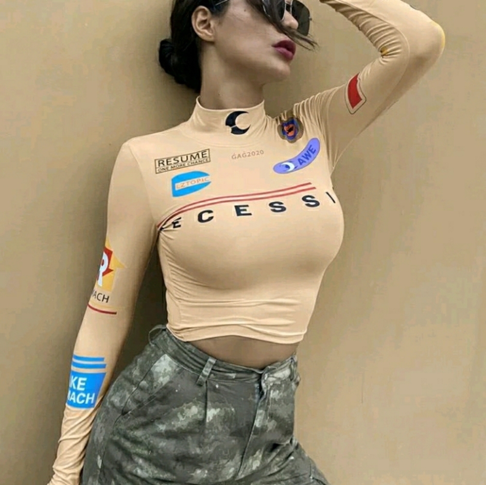 Cropped tee